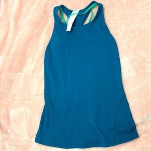 Fabletics cross cross tank top with sports bra included